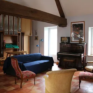 Chez Celestine Hébergement de vacances Souvigny