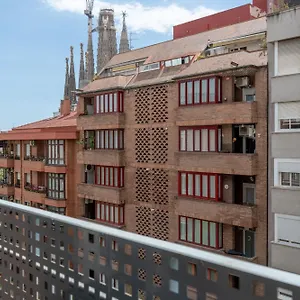 Ola Living Sagrada Familia , Barcelona España